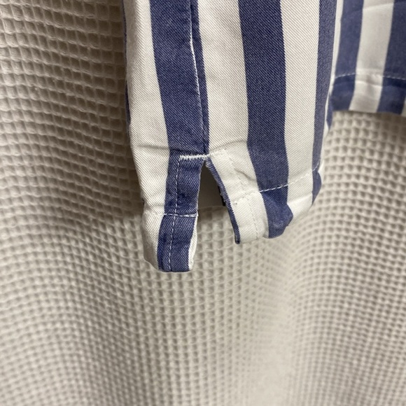 Onia Striped cabana shirt Size M blue and white short sleeve soft cotton/rayon - Picture 4 of 9